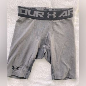 Gray under armour compression shorts